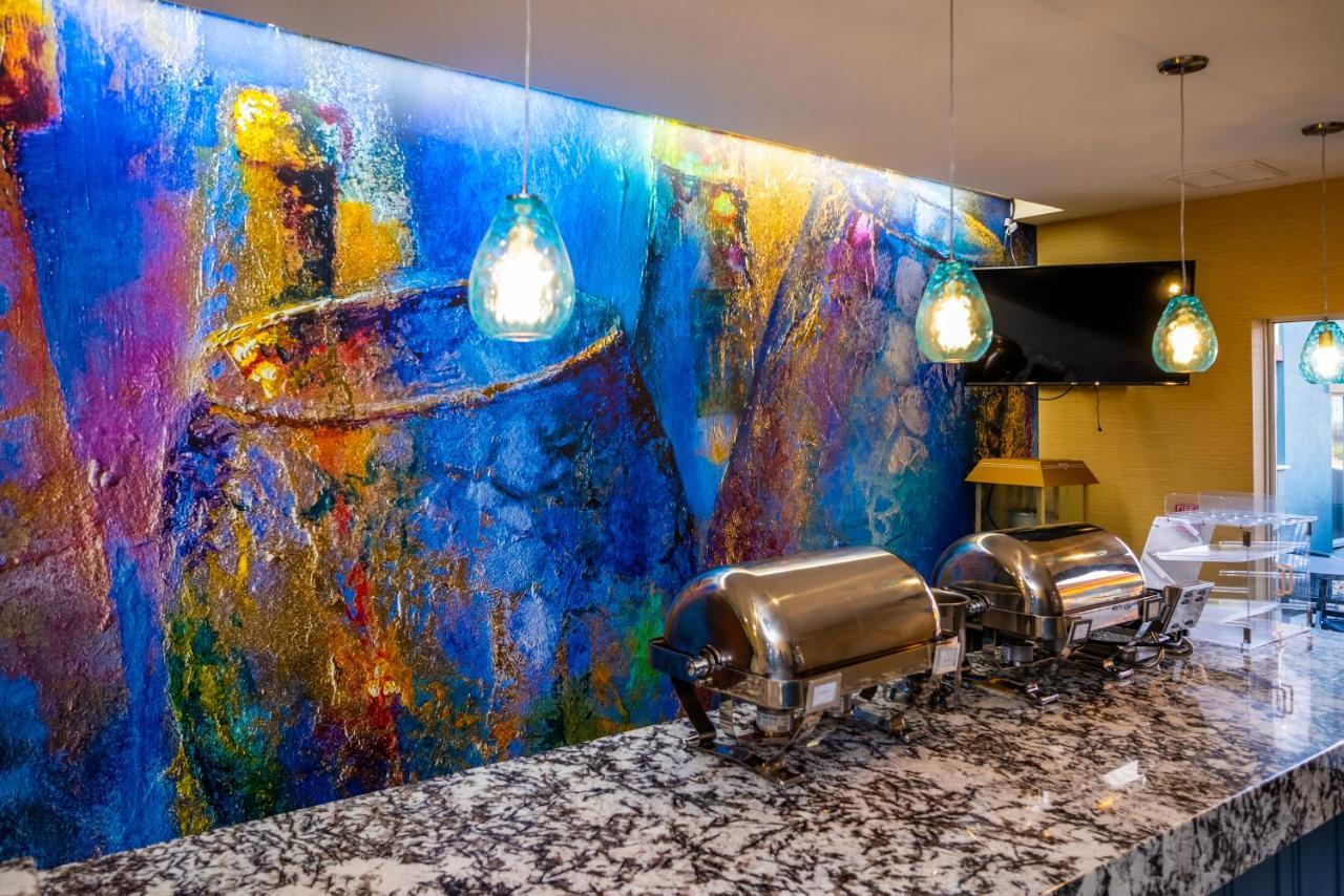 Endeavor Inn & Suites, Trademark Collection By Wyndham Топіка Екстер'єр фото